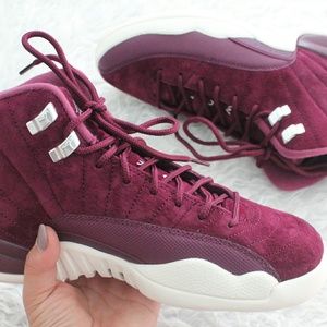 Jordan 12 Bordeaux GS 5.5 / Women's 7